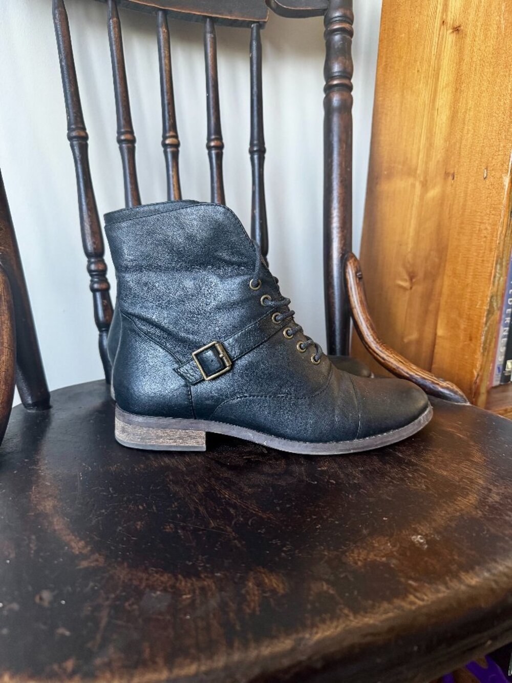 Steve Madden Black Leather Lace Up Ankle Boots Buckle Size 7